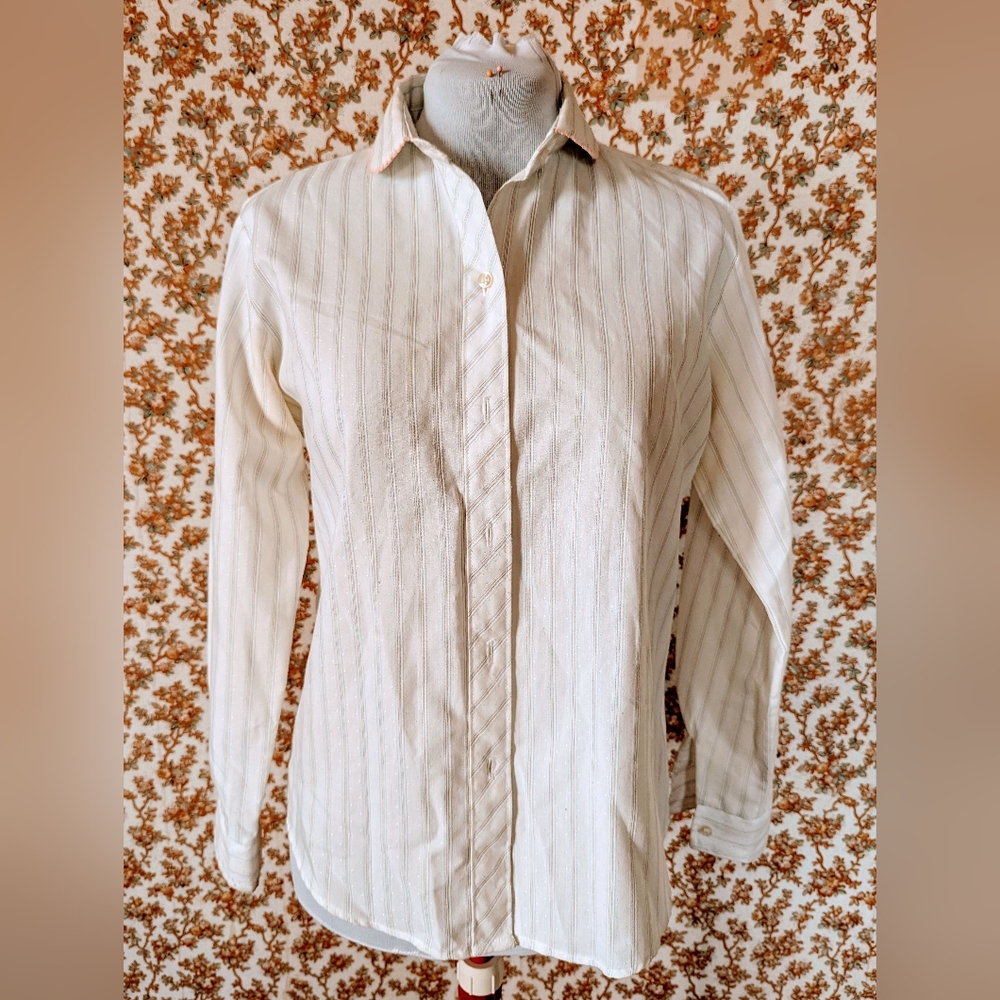 Vintage retro classic button up blouse